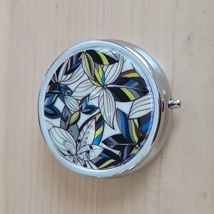 Plant and Leaves Pill Box